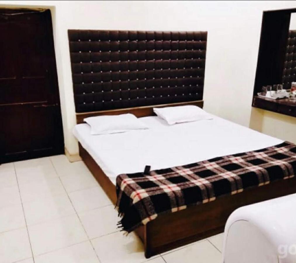 Roop Guest House 러크나우 외부 사진