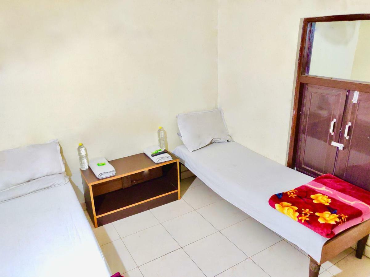 Roop Guest House 러크나우 외부 사진